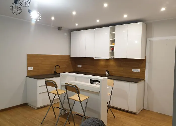 Maly W Zieleni Blisko Jeziora Apartment *